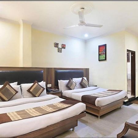 Hotel Perfect Spot- Main Bazar - Walking Metro Station New Delhi Eksteriør bilde