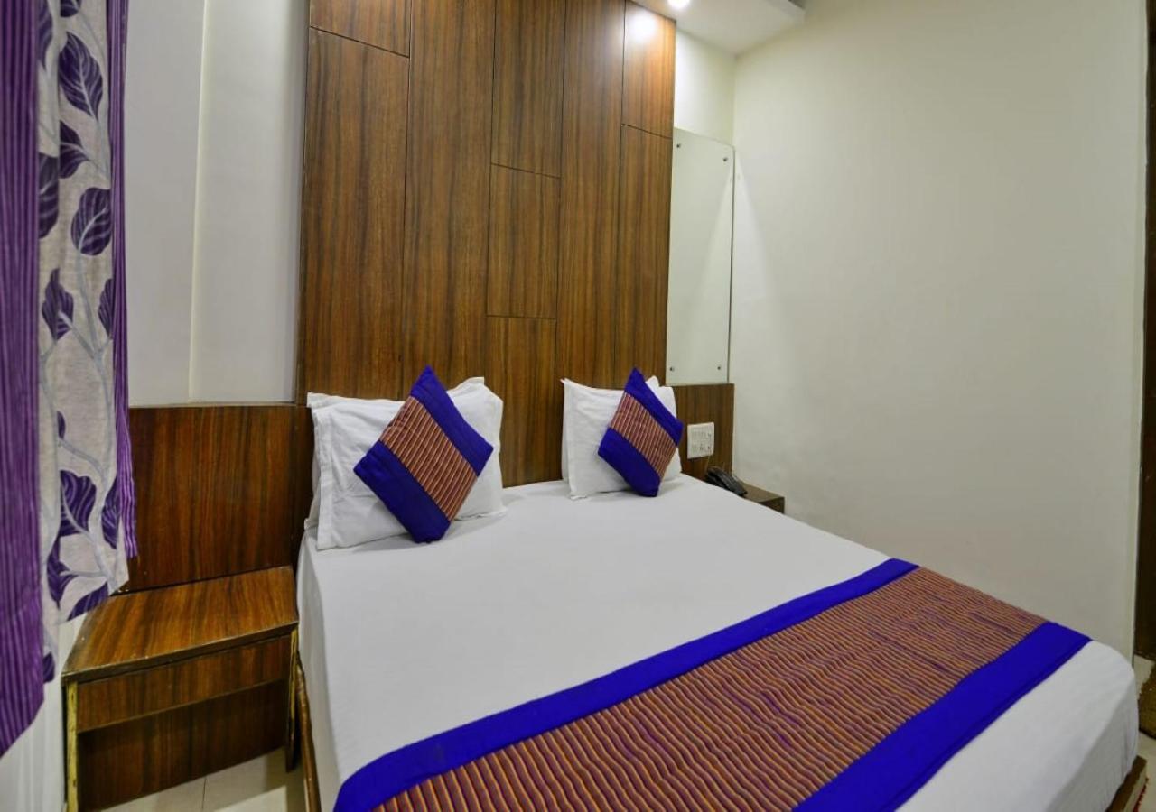 Hotel Perfect Spot- Main Bazar - Walking Metro Station New Delhi Eksteriør bilde
