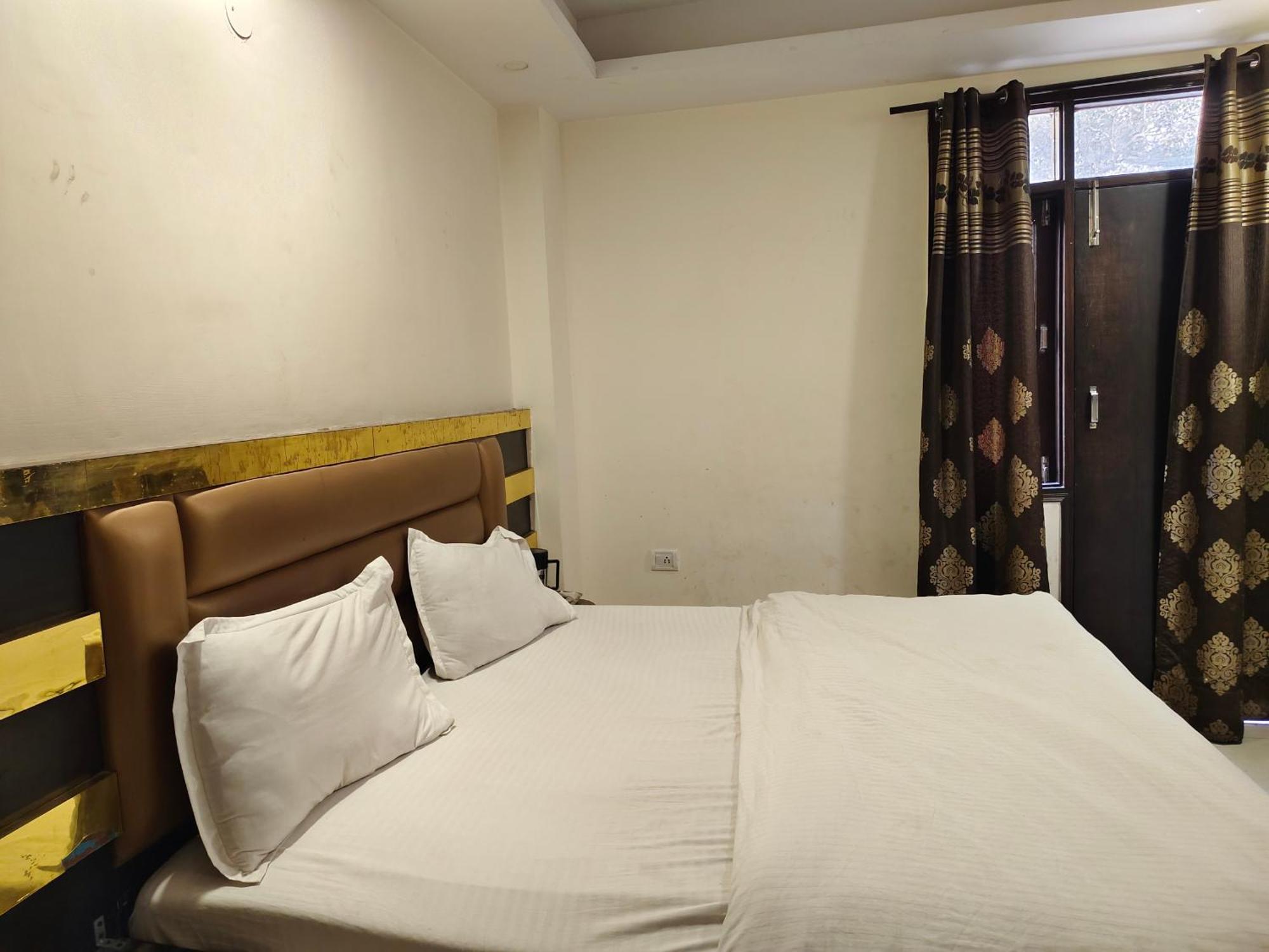 Hotel Perfect Spot- Main Bazar - Walking Metro Station New Delhi Eksteriør bilde